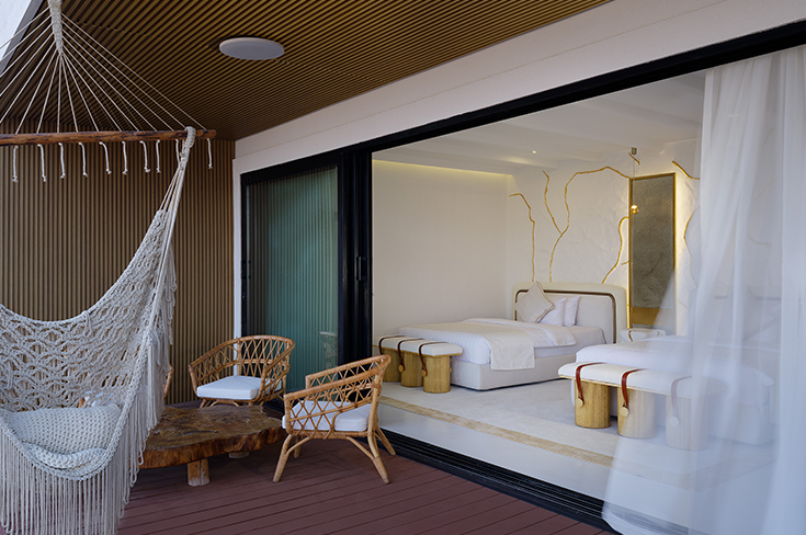 Room-from-terrace-conv